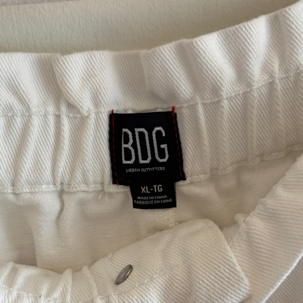 BDG Off-White Jean Shorts - Picture 2 of 5